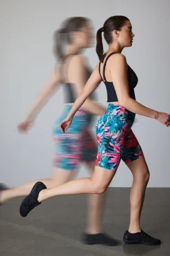Natori Pants, Leggings & Shorts|Athleisure-Solstice Cropped Bike Shorts